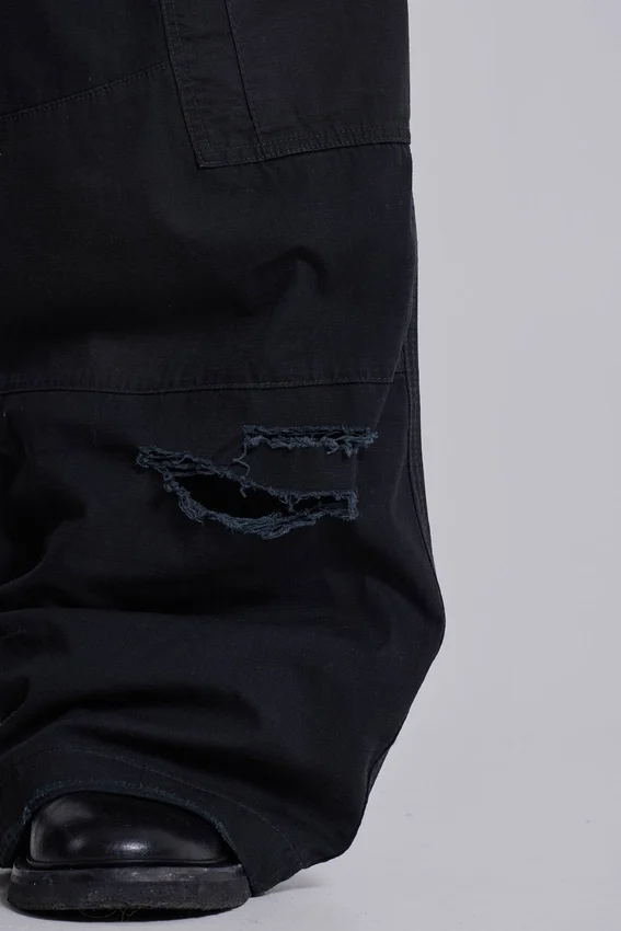 Black Titan Cargos