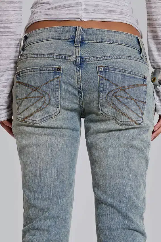 Cooper Bootcut Jeans in Light Blue